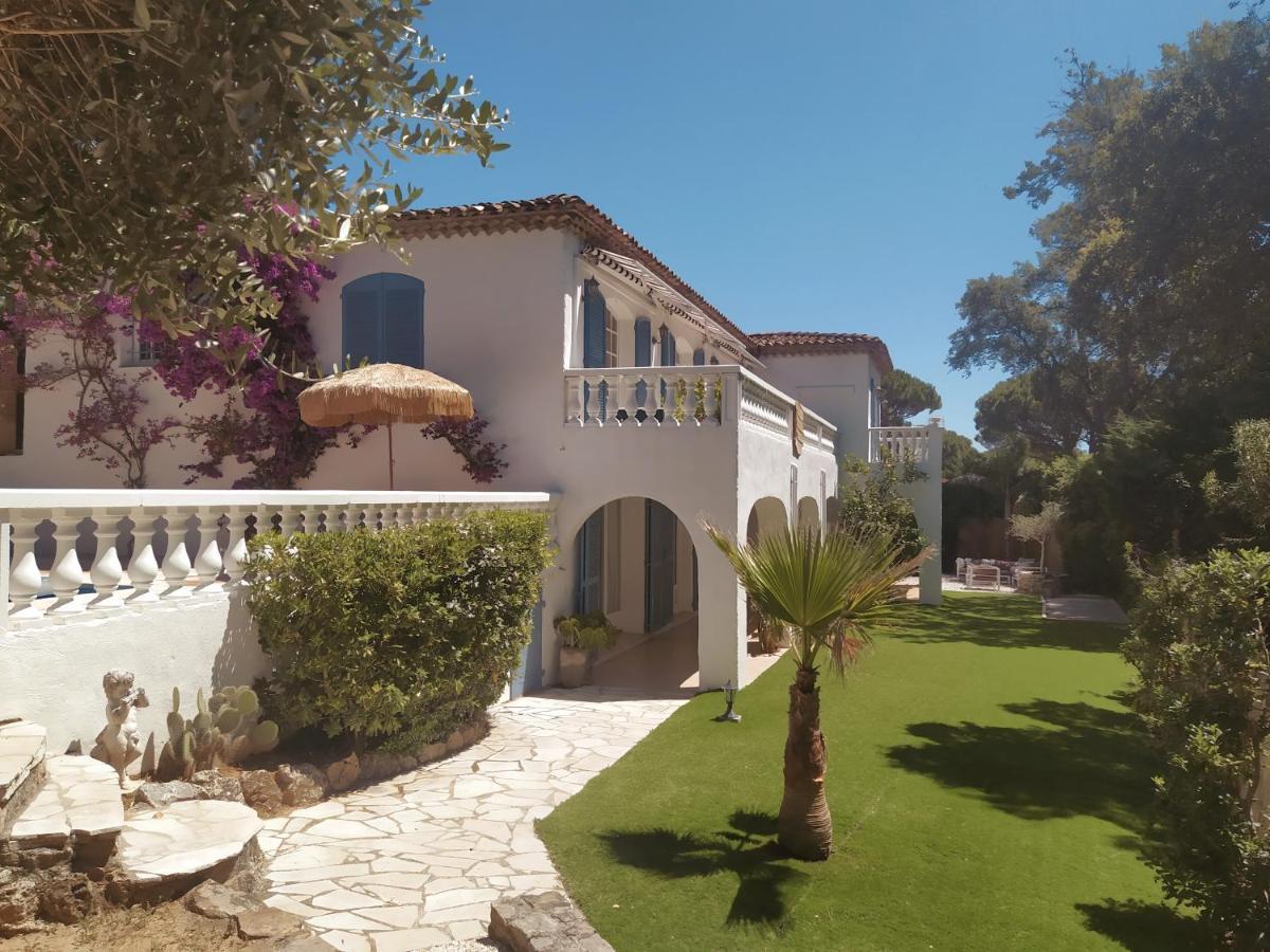 Domaine L'oiseau Bleu, 800 M From The In Villa Sainte-Maxime
